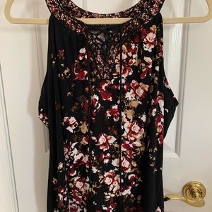 White House Black Market Red/Black Sleeveless Top